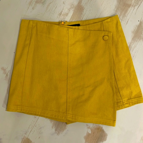 Vici Dresses & Skirts - Vici Skort - 30% Off Bundles!